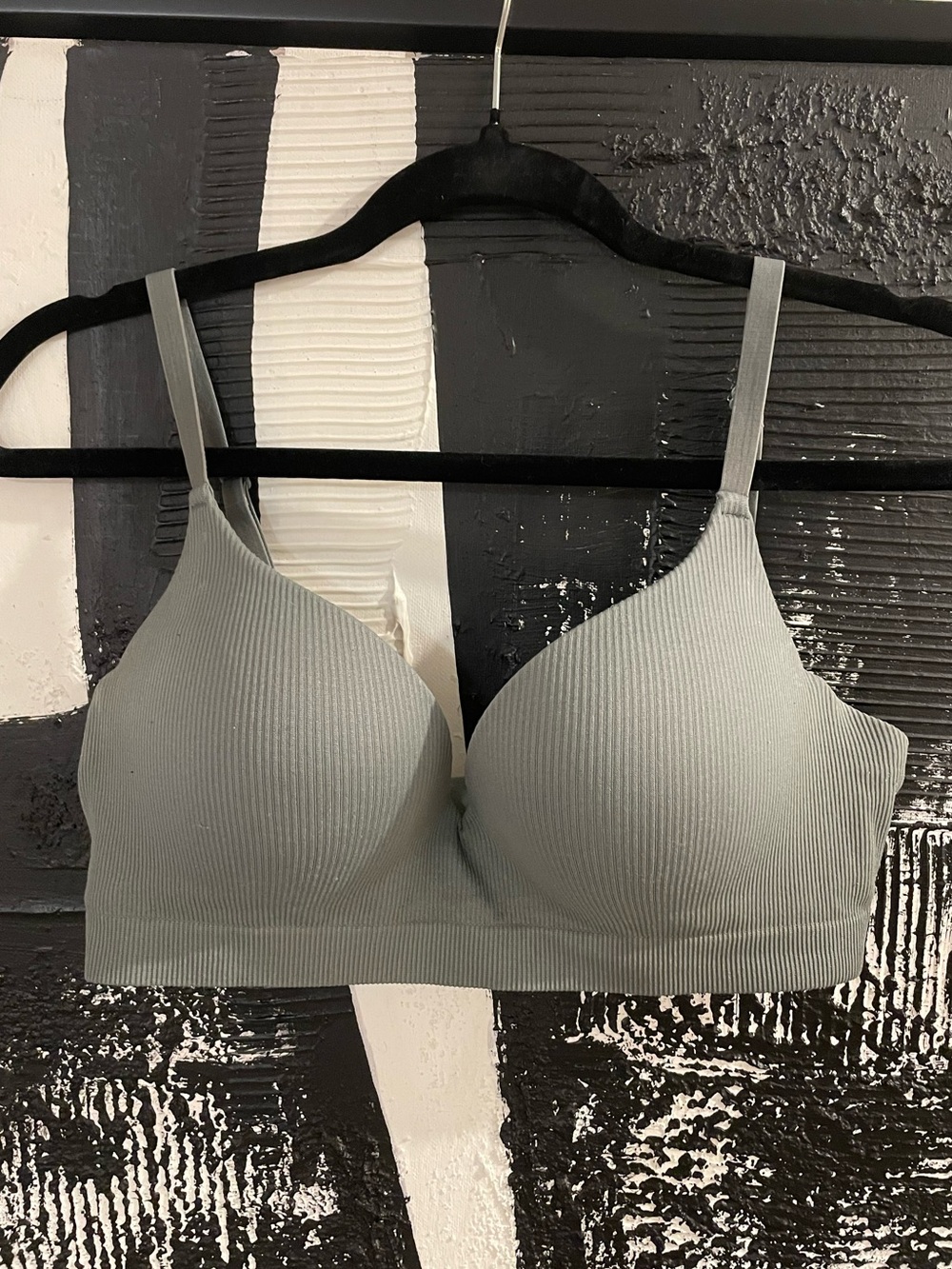 H&M Intimates Ribbed Super Push Up Bra Light Sage